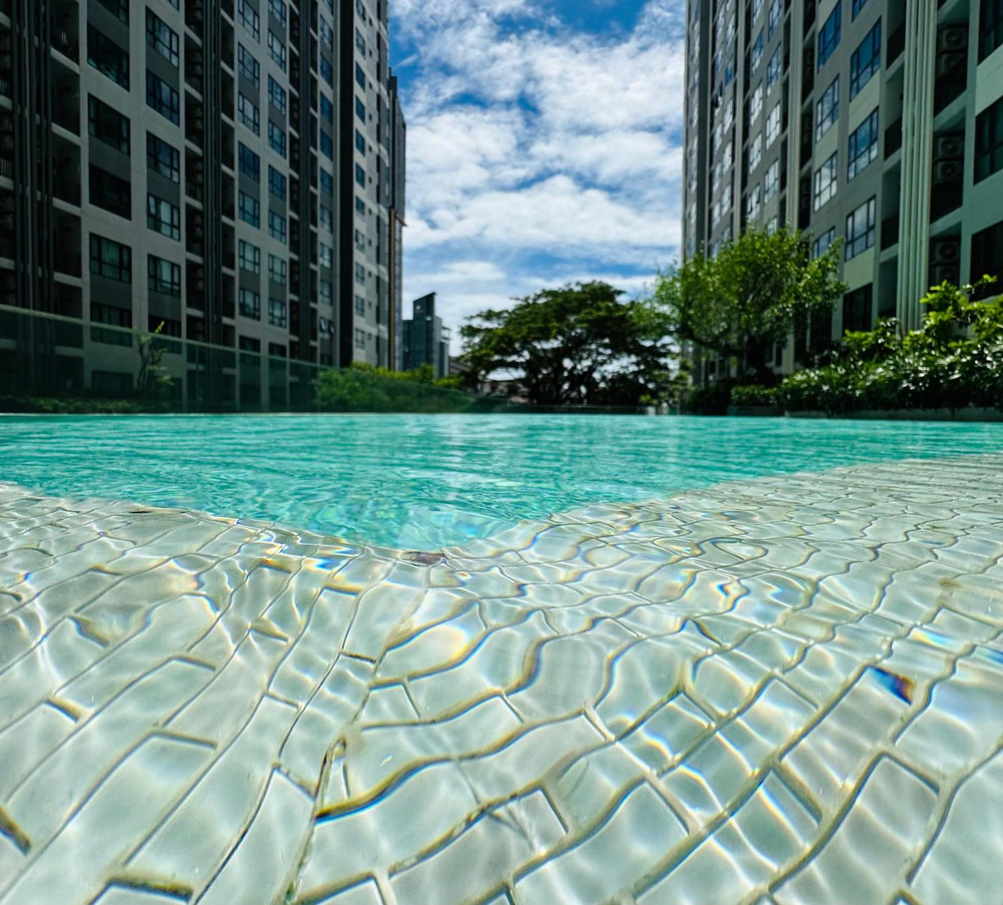 The Base Apartments At Central Паттайя Экстерьер фото